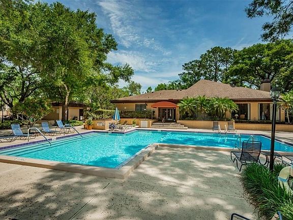 5th image of 3076 EASTLAND BOULEVARD #210