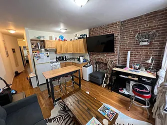 Rented by Best Apartments North Inc