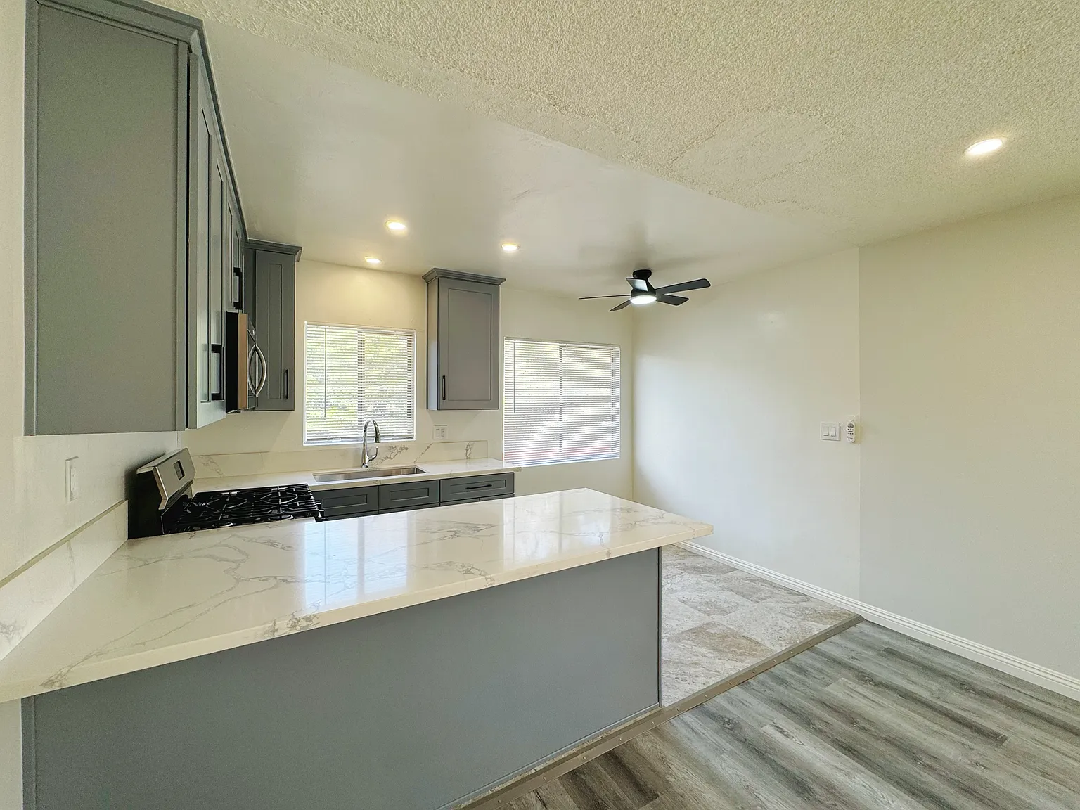 255 S Pine St — Photo 4