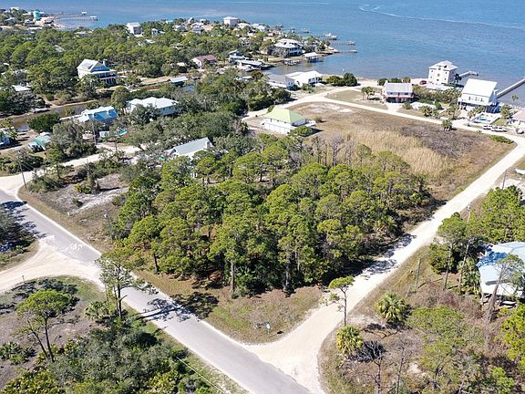 4th image of 481 W Bayshore Dr