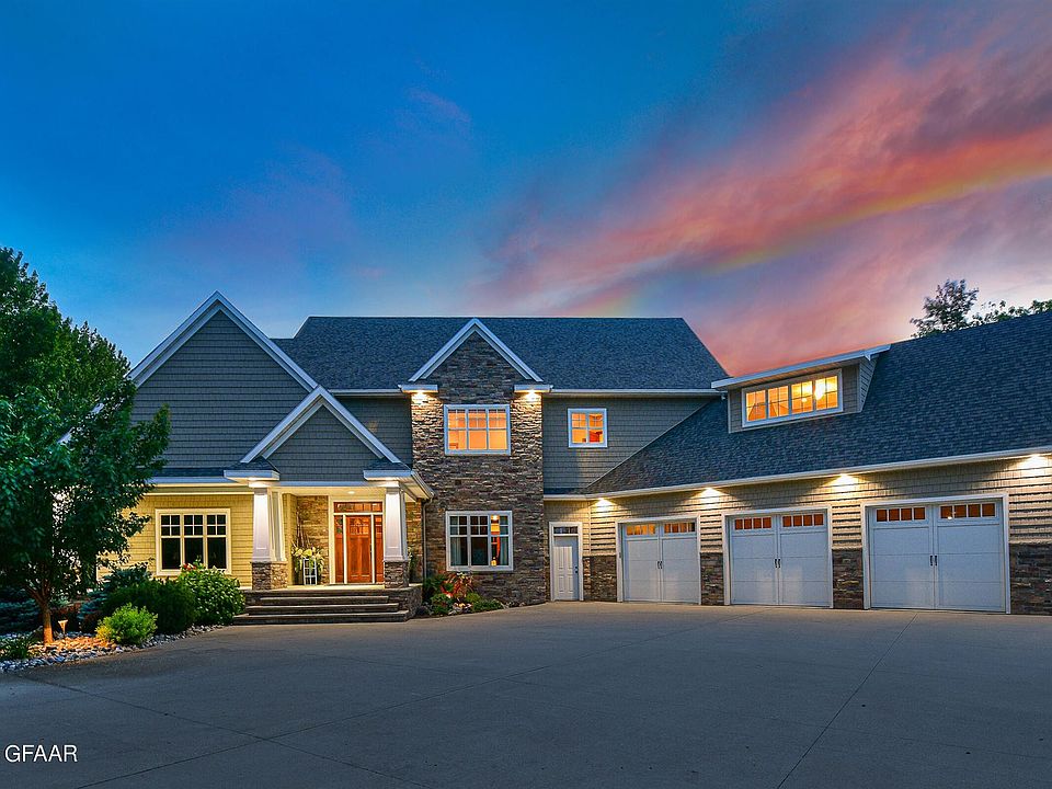 3334 S 69th St, Grand Forks, ND 58201 Zillow