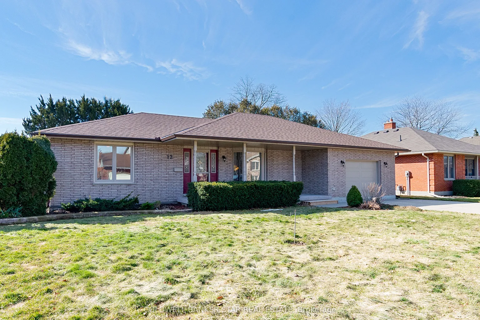 12 Treadwell St photo 1