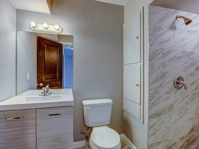 33247 Kingslane Ct — Photo 10