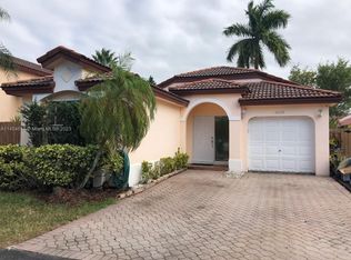 10039 SW 156th Ave, Miami, FL 33196