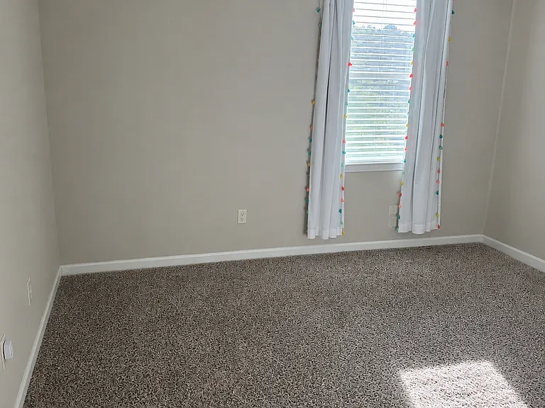 4828 Wisteria Ln — Photo 10