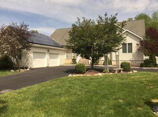 35 Butcher Rd, Monroe Township, NJ 08831