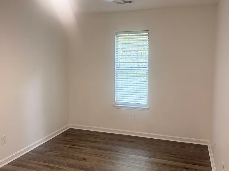 4068 Heritage Valley Ct — Photo 3
