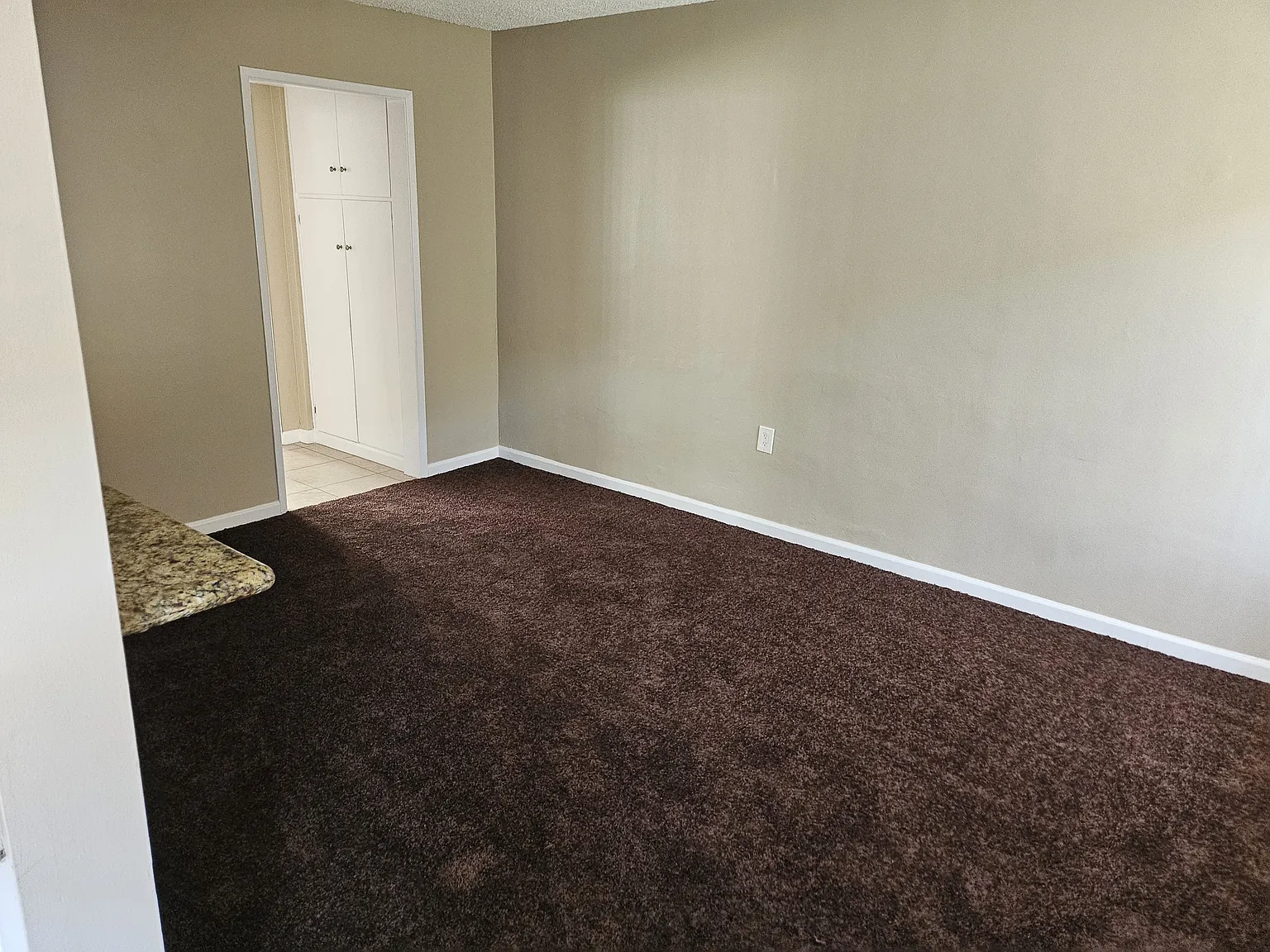 6517 Newlin Ave — Photo 2
