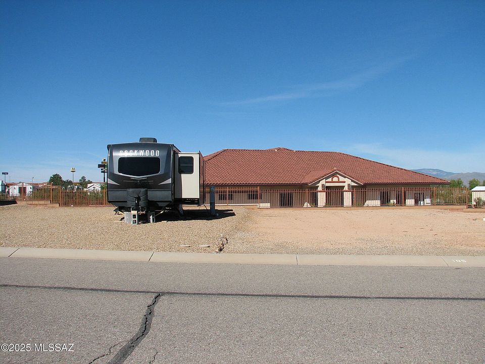 2nd image of 104 W Casa Del Rio Dr #104