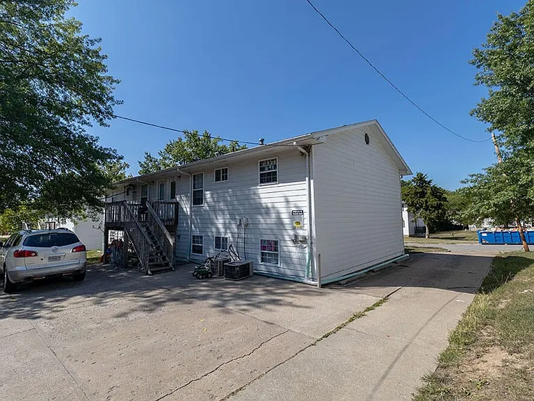 2916 Leeway Dr #A — Photo 25