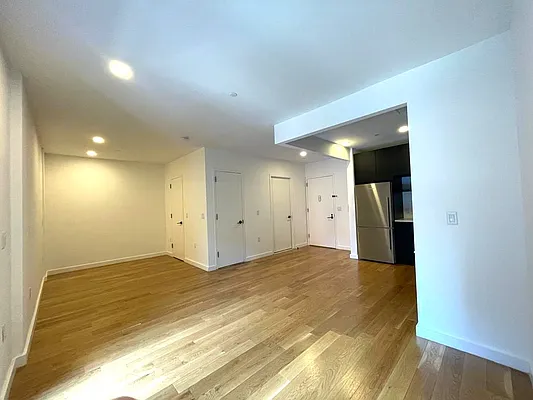 Rented by Voro New York | media 13