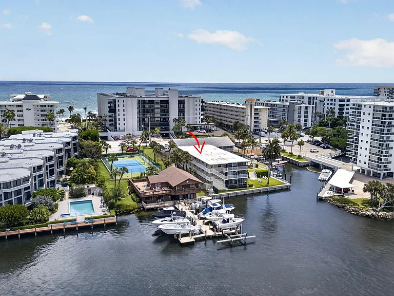 1166 Hillsboro Mile Bch #26 — Photo 4