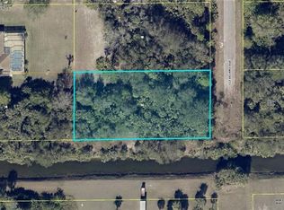 401 Cleveland Ave, Lehigh Acres, FL 33972