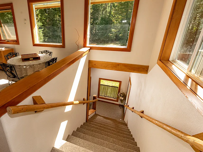 650 Hidden Valley Rd — Photo 14