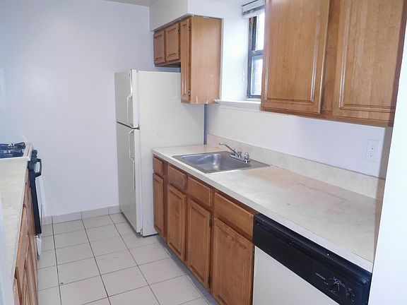 3rd image of 137-02 Northern Blvd Floor 2