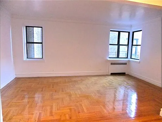 Rented by R New York | media 3