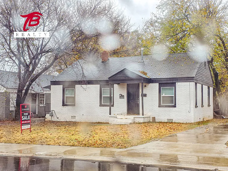 2320 NE 20th St — Photo 36