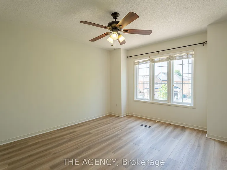 45 Silvervalley Dr #UPPER — Photo 19