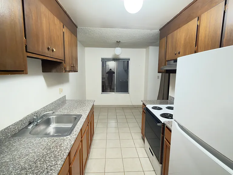 2640 Dwight Way #202 — Photo 4