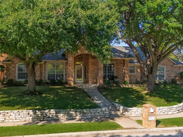 5593 Greenview Ct, North Richland Hills, TX 76148