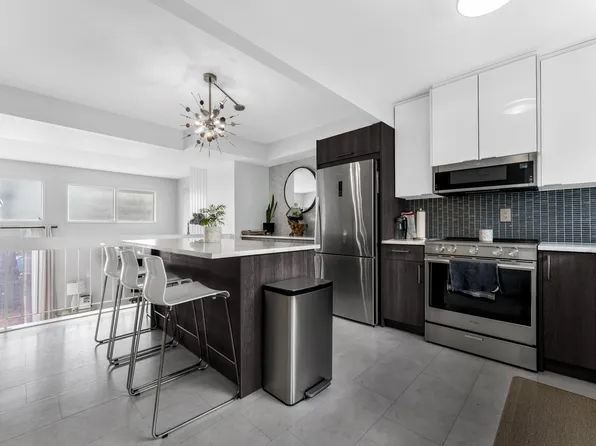 1009 Millbourne Rd E, Edmonton, AB T6K 1V1