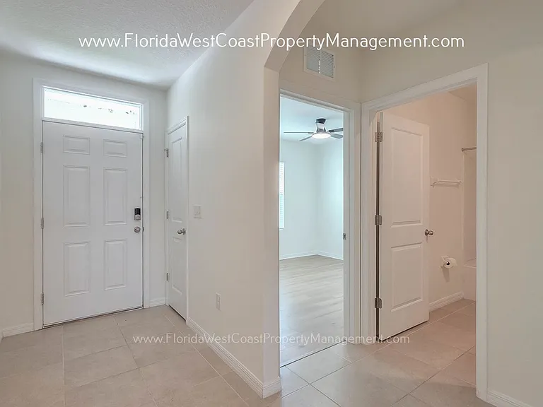 2836 Greenleaf Ter — Photo 24