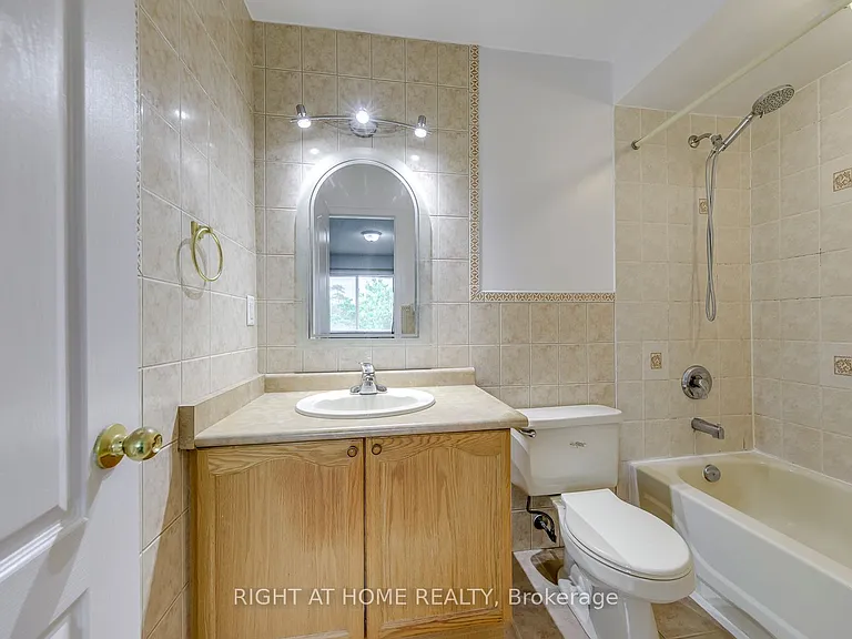 38 Fairview Rd W #38 — Photo 30