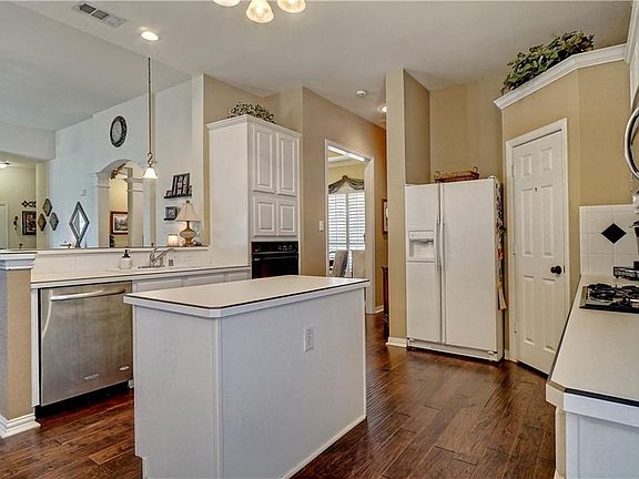 5th image of 11760 Benwick Dr