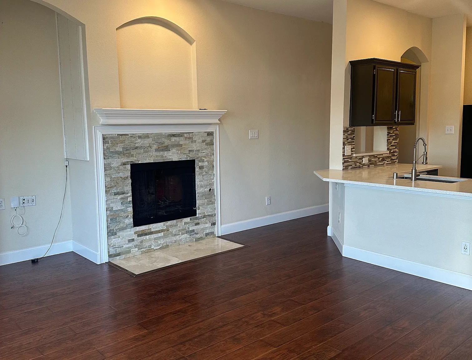 4 bed, 1804 sqft, $2,595 — Photo 4
