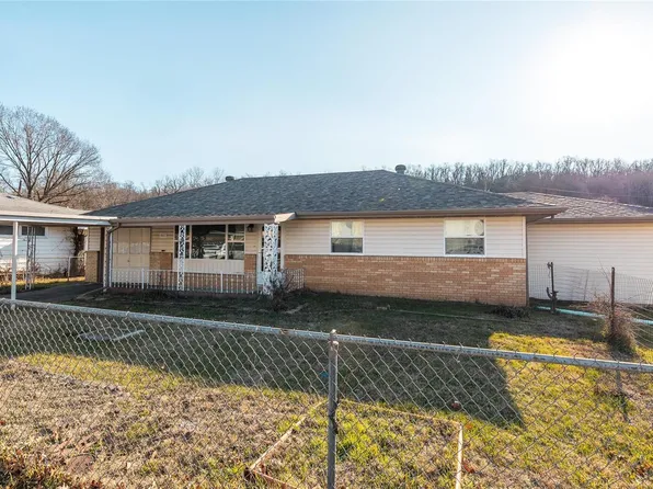 803 Pike St, Waynesville, MO 65583
