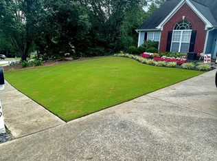 4299 Duncan Ives Dr, Buford, GA 30519