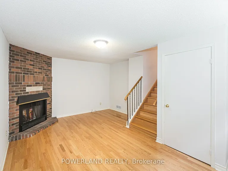 92 Nightstar Dr — Photo 16