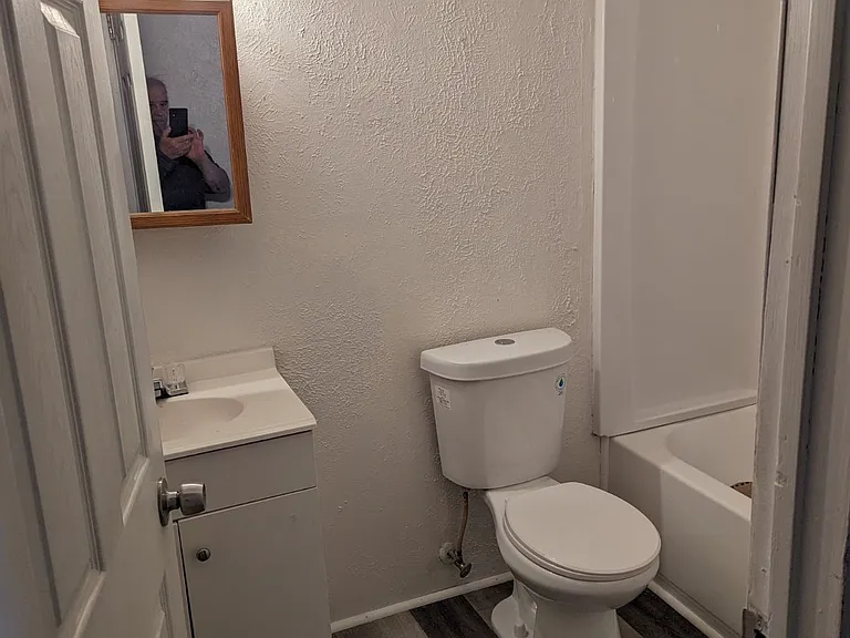 1350 Brooke Park Dr #4 — Photo 7