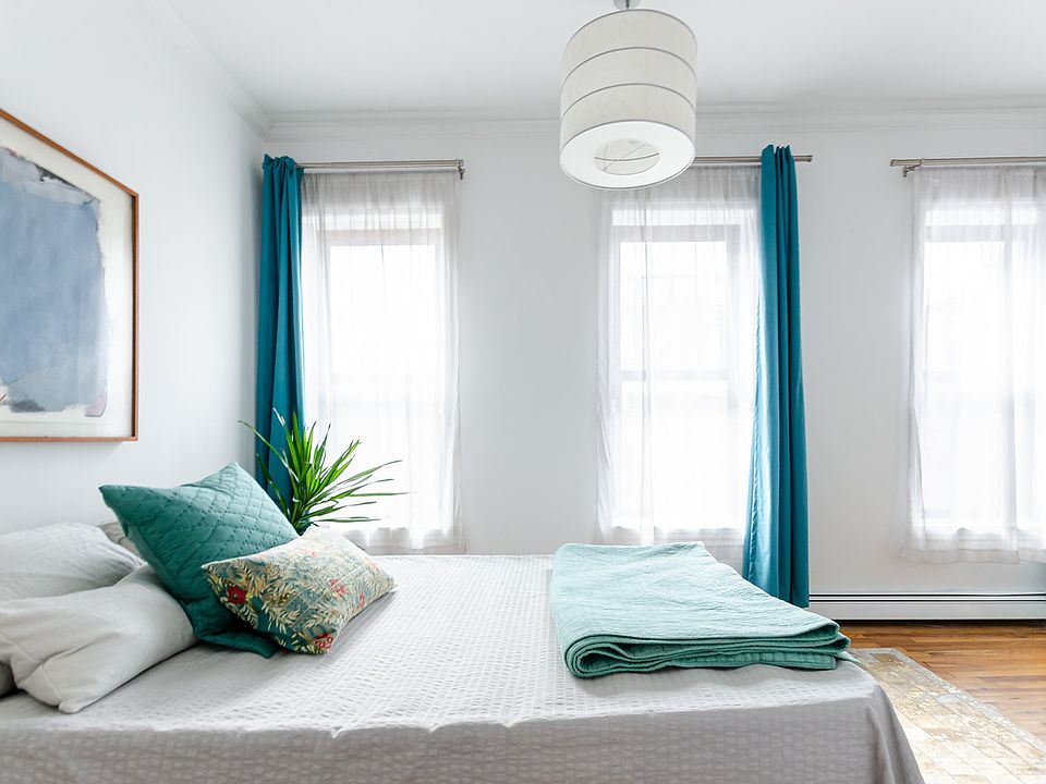 1st image of 126 Pioneer St APT 2