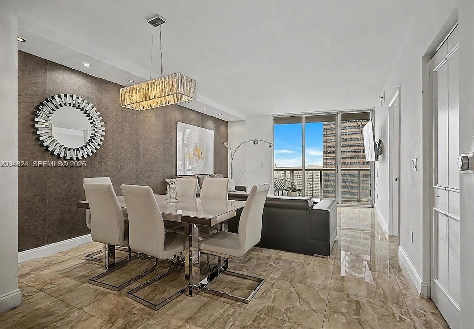 Icon Brickell Condo No 3 — Photo 4