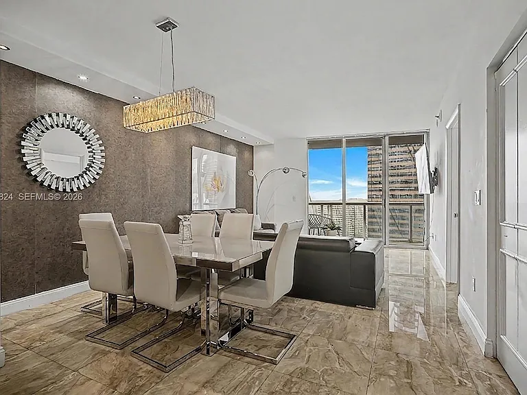 485 Brickell Ave #2009 — Photo 4