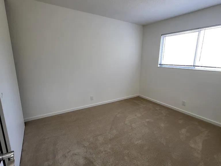 2313 Roosevelt Ave #5 — Photo 8