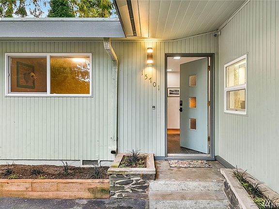 3rd image of 15701 83rd Ave NE