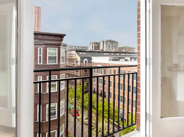 131 Dudley Street image 22 of 40