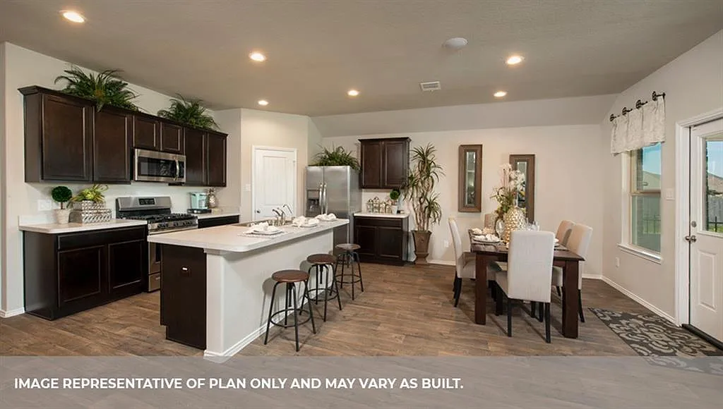 4 bed, 2.0 bath, 1890 sqft, $2,250 — Photo 3
