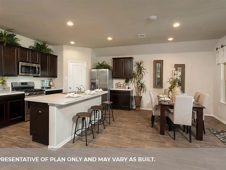 6922 Morales Way — Photo 3