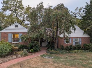 2 E Ridgeley Rd, Columbia, MO 65203