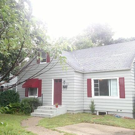 2nd image of 3244 Clyde Park Ave SW