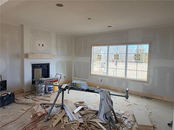 3rd image of 20702 Emerald St