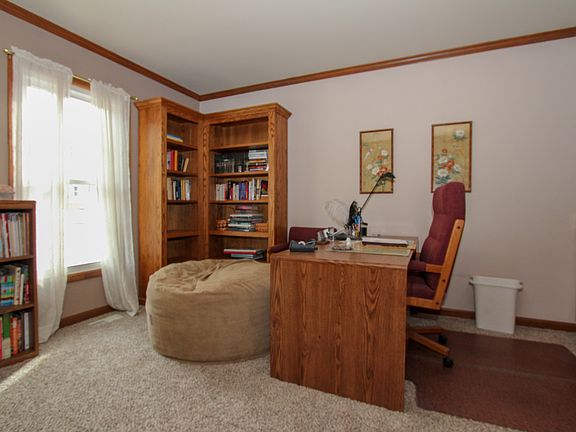 5th image of 17947 Winchester Dr