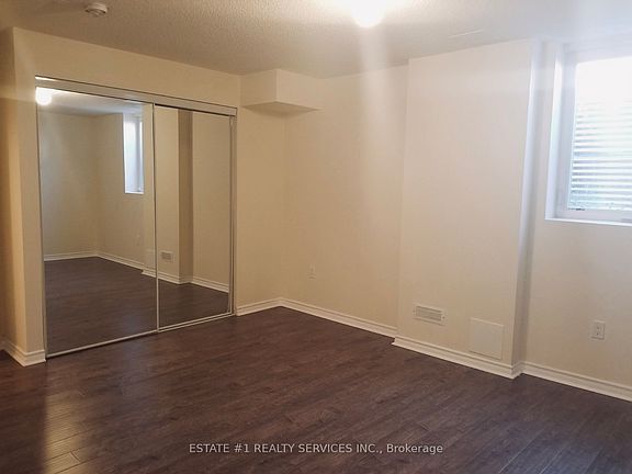 5th image of 12 Locarno St #Basement