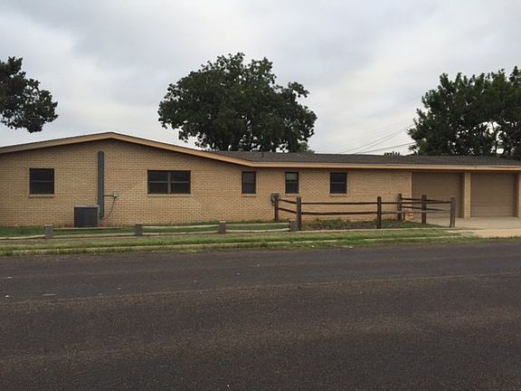2nd image of 1400 Nabors Ln