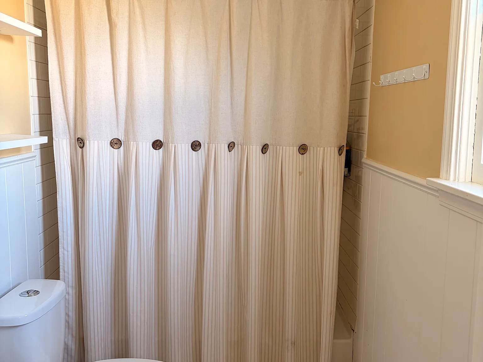 3 bed, 1772 sqft, $2,100 — Photo 3