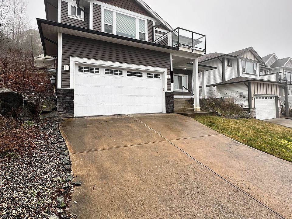 1st image of 46260 Tournier Pl #1