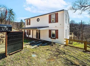 3236 Ridgedale Rd, Morgantown, WV 26508